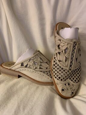 Free People 'Paramount' slip on mules with leather cut out uppers